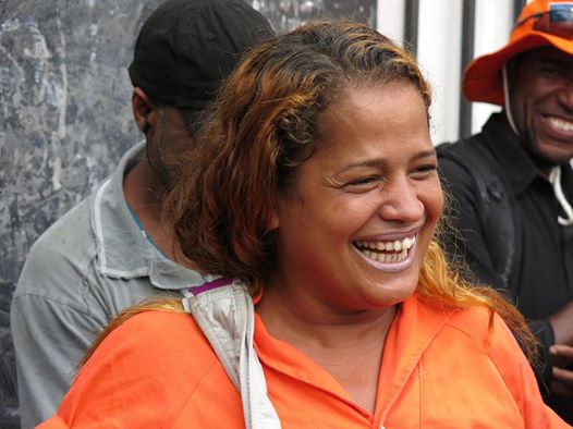 Bonita é a mulher que luta, que o digam as garis presentes a manifestação de hoje na Central do Brasil.