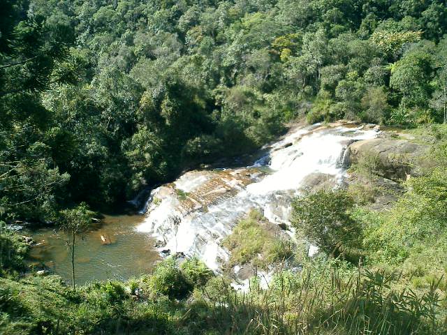 Cachoeira_do_Paraíbuna